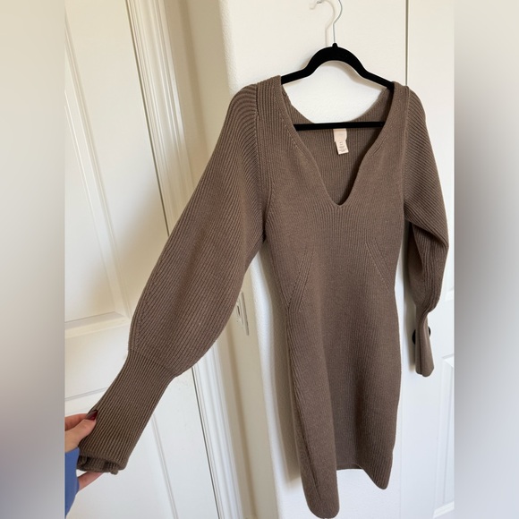 H&M - Ribbed Knit Dress - Picture 2 of 6